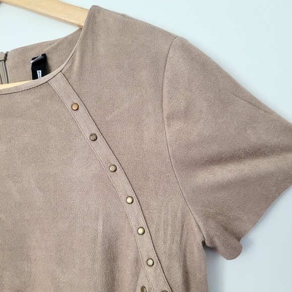 Lord & Taylor Western Shift Dress‎ Faux Suede Tan Gold Studs Short Sleeve Small - Picture 6 of 15